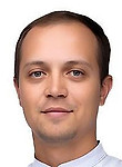 Врач Гадалов Денис Александрович