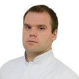 Врач Крестенов Егор Максимович