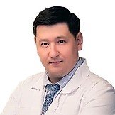 Врач Полывянный Василий Дмитриевич